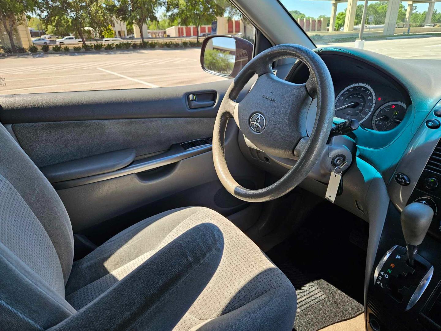 2006 Blue /Grey Toyota Sienna (5TDZA23C06S) , located at 5005 Telephone Rd., Houston, TX, 77087, (713) 641-0980, 29.690666, -95.298683 - Photo#5